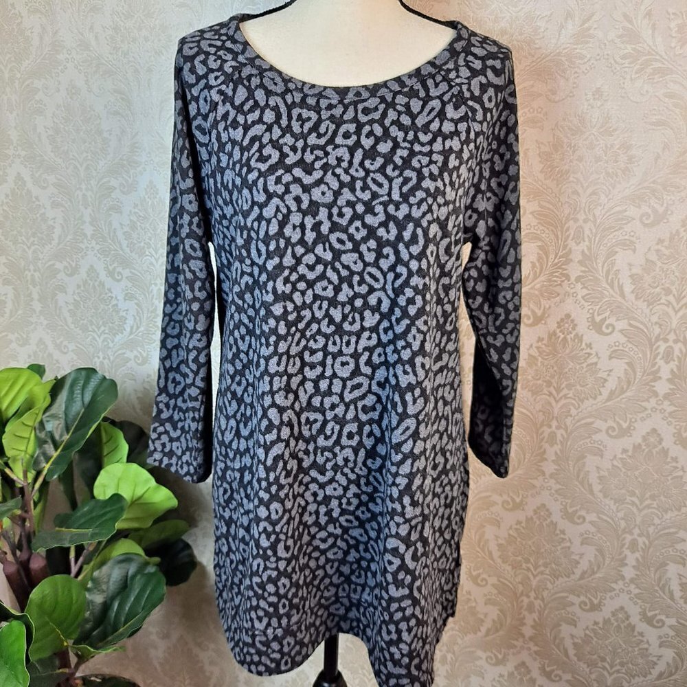 Soma Loungewear Size Large Black/Gray Animal Print 3/4 Sleeve Pockets EUC